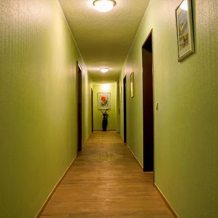 盖斯特豪弗瓦尔德斯瑞酒店 3* 萨尔贝克