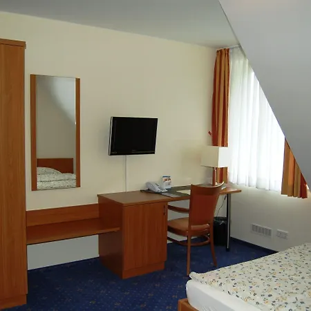 Waldesruh Szálloda 3*