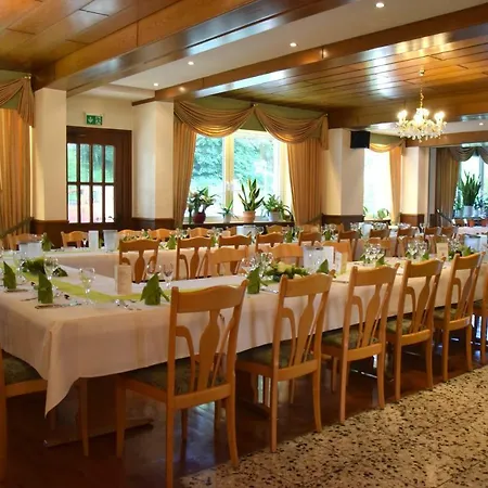 盖斯特豪弗瓦尔德斯瑞酒店 3*